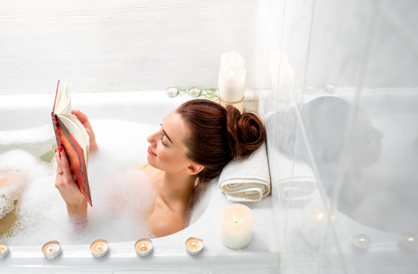 Jak přežít svátky v pohodě: Tipy na relax a odpočinek pro maminky