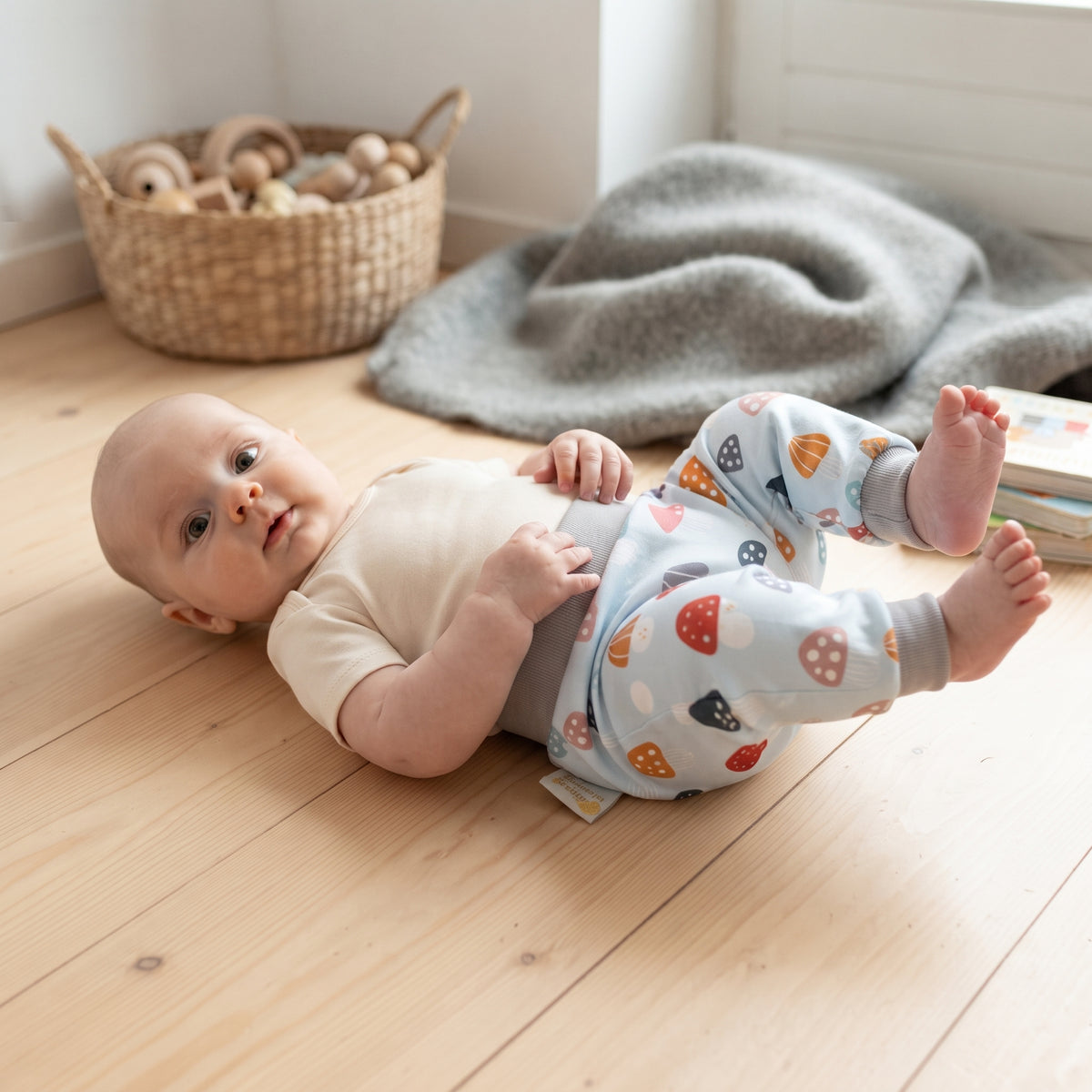 Children's softshell pants with membrane Monkey Mum® - Colorful Fly Agarics